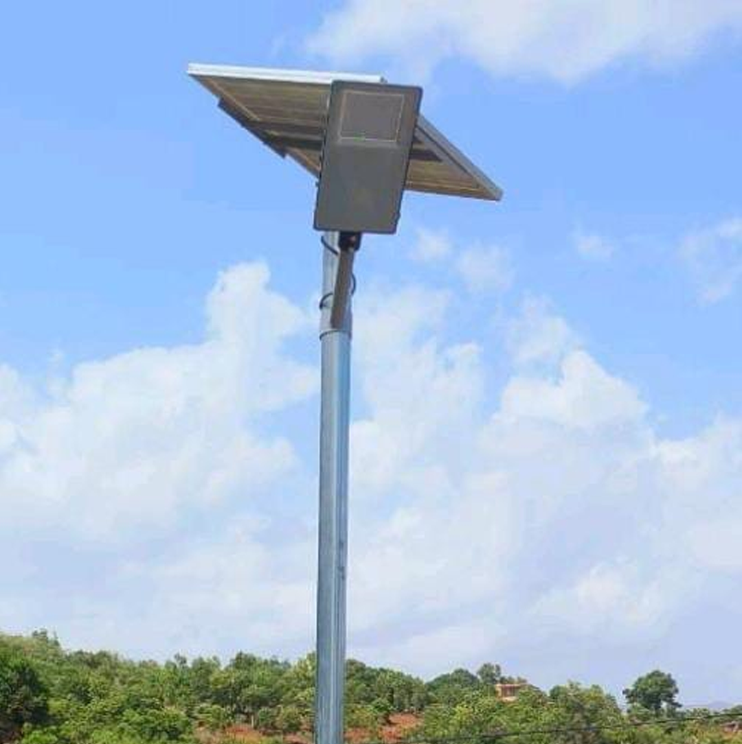 SOLAR STREET LIGHT 20 W WITH 100 W PANEL